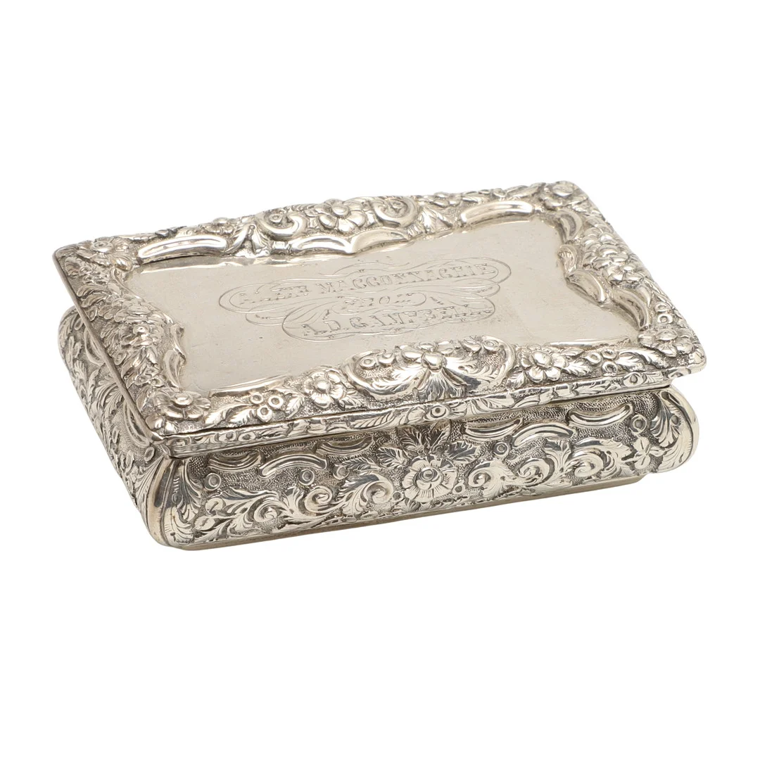 A WILLIAM IV SILVER SNUFF BOX. — Silver — Lawrences Auctioneers