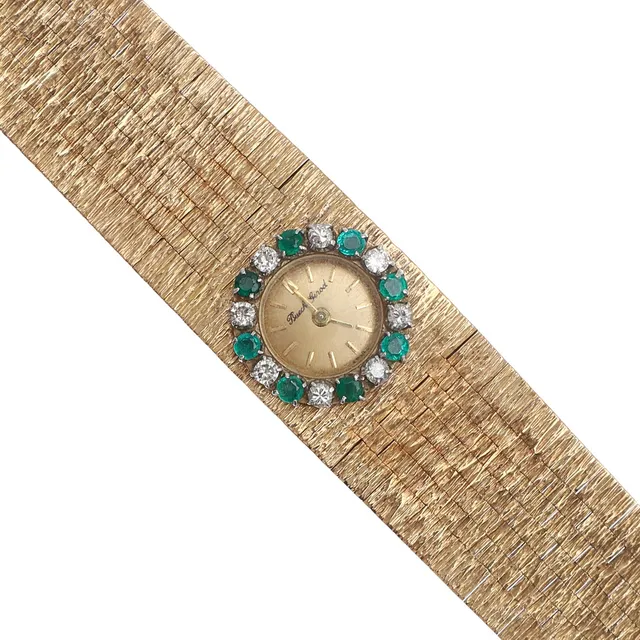 A LADY'S EMERALD, DIAMOND AND 9CT GOLD WRISTWATCH BY BUECHE GIROD.