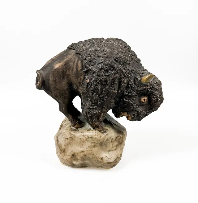 SKULPTUR, "Bisonoxe", lergods, Tilgmans.