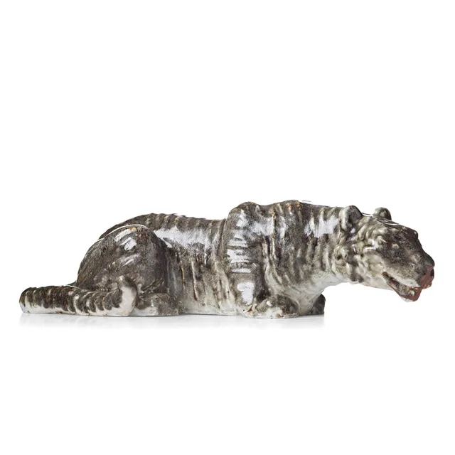 Michael Schilkin, skulptur, jagande tiger, Arabia, Finland 1940-tal.