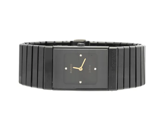 RADO, Ceramica Jubilé, Serie nr. 35802760, Boett nr. 204.0320.3, damur, 21 x 26,5 mm, high-tech ceramica, quartz, safirglas, diamanter på urtavlan (4 st.), gravyr (se bild), servicebehov, integrerad originallänk, viklås, Ref nr. 03986, ca 1993, box (skadad).