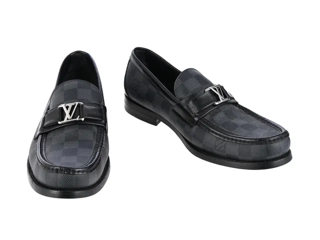 SKOR, LOUIS VUITTON, Major Loafer, monogram graphite, silverfärgat spänne LV, stl 6, ca 40½, dustbag.