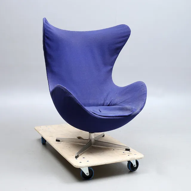 ARNE JACOBSEN. Fåtölj, "Ägget", Fritz Hansen.