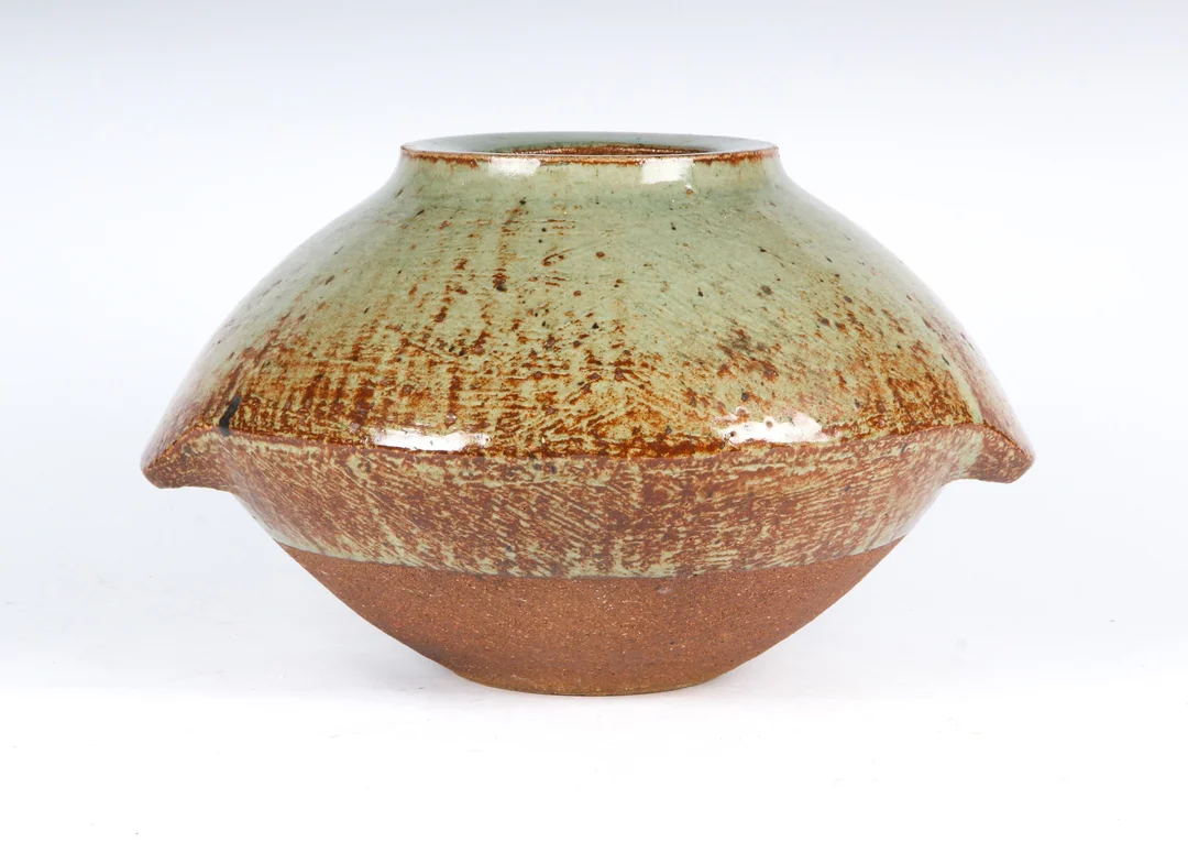 Edith Sonne for Bing & Grondahl. Large jar of partially glazed stoneware — Glass, porcelain and ceramics/Vases, bowls, dishes — Lauritz