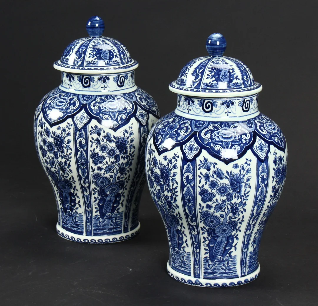 Delfts Bojan af fajance (2) — Glass, porcelain and ceramics/Vases, bowls, dishes — Lauritz
