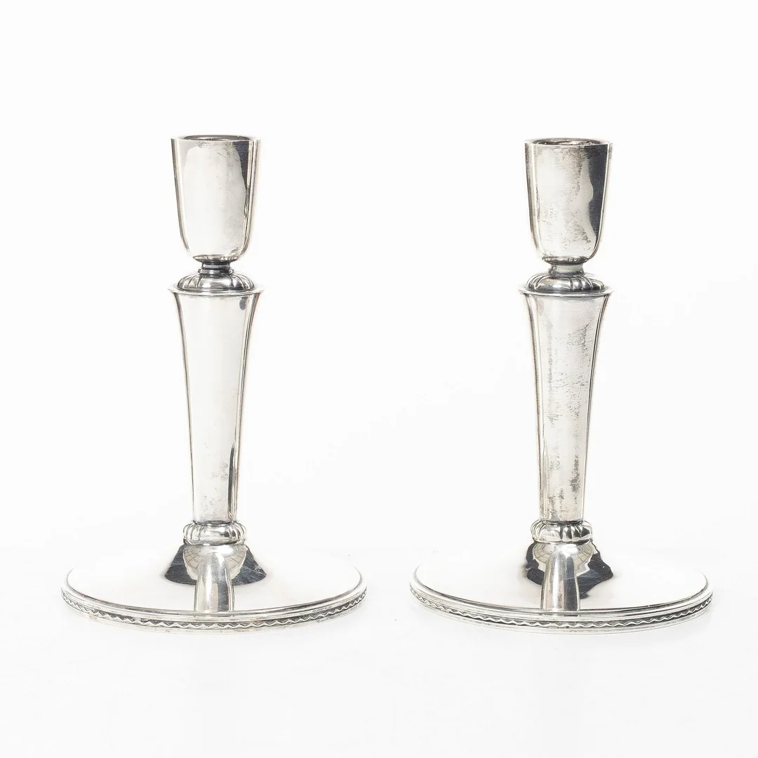 Eric Råström, Ljusstakar, ett par, silver, Stockholm 1957. — Silver/Design — Bukowskis