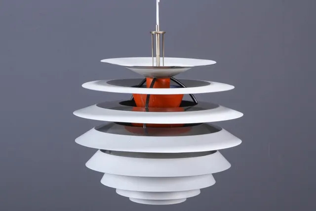 Poul Henningsen. Contrast pendant lamp