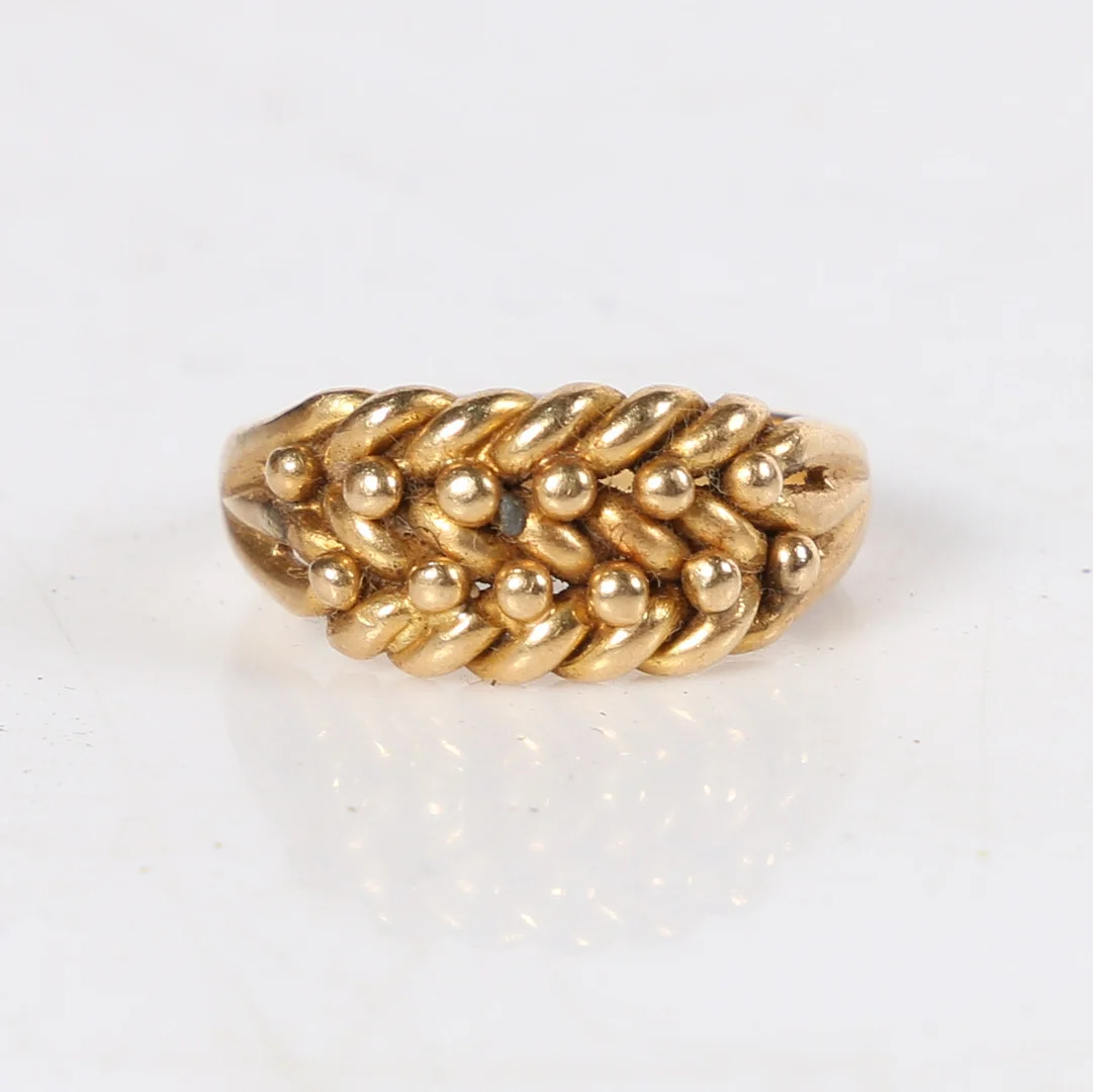 18CT YELLOW GOLD VINTAGE KEEPER RING. — Rings — Bishop & Miller