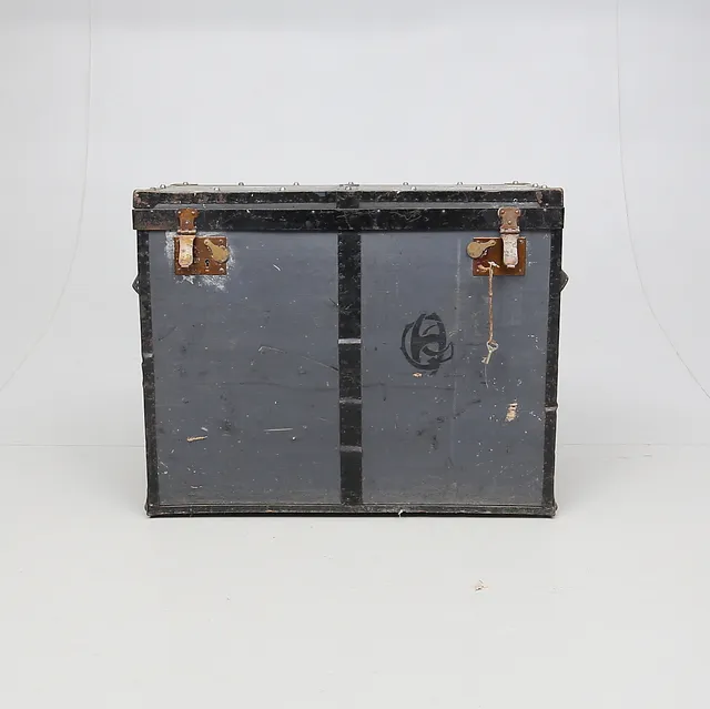 KOFFERT, 1900-talets första hälft.