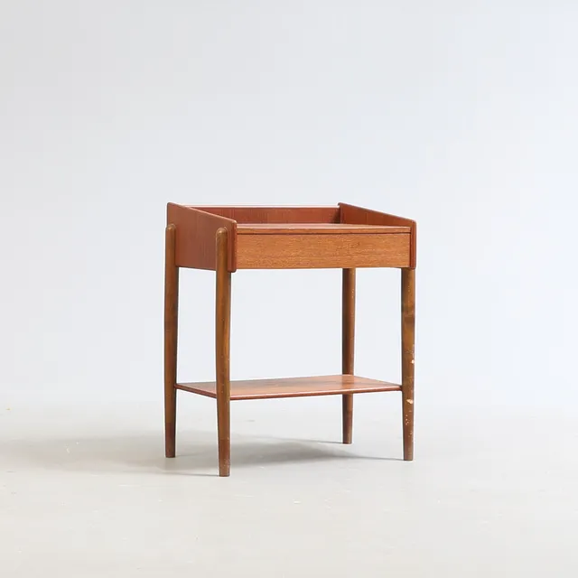 BØRGE MOGENSEN. sängbord, mod. 148, Søborg Møbelfabrik, 1900-talets mitt.