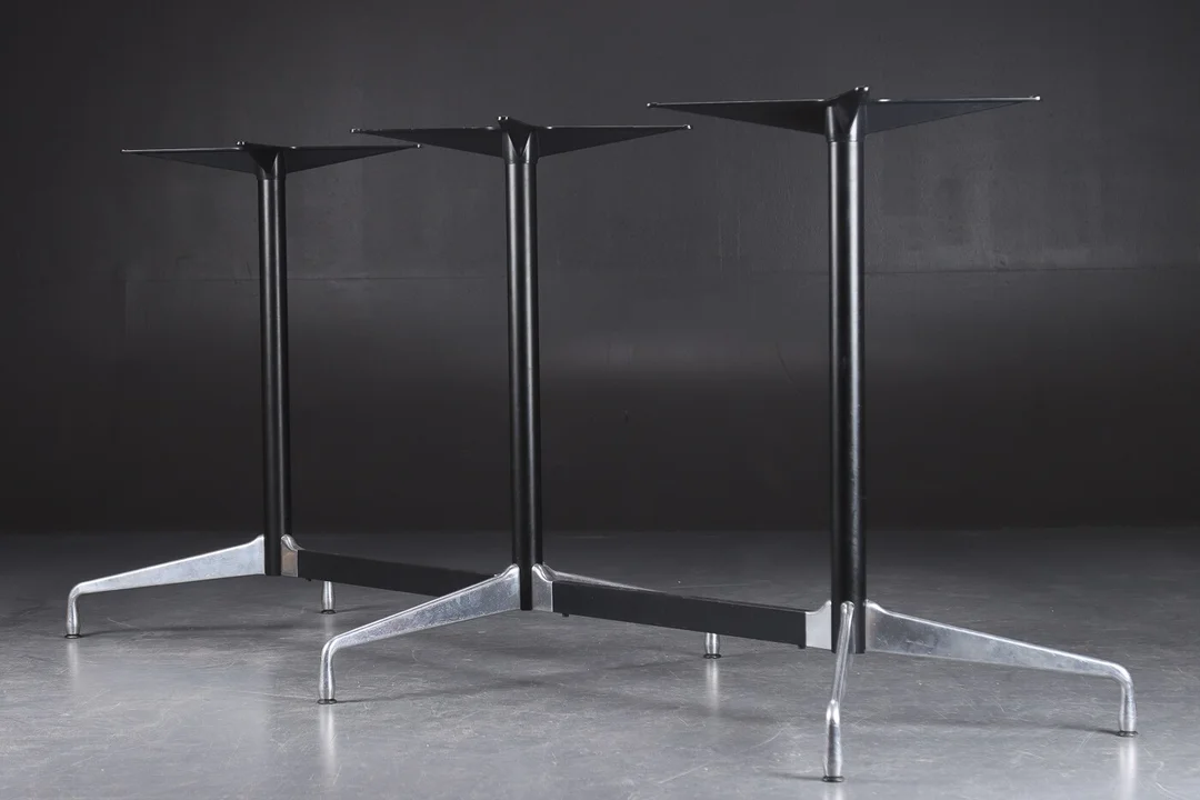 Charles & Ray Eames. Understel til Højbord, Segmented table. — Furniture/Office furniture — Lauritz