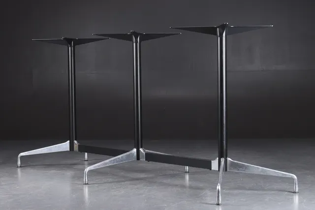 Charles & Ray Eames. Understel til Højbord, Segmented table.