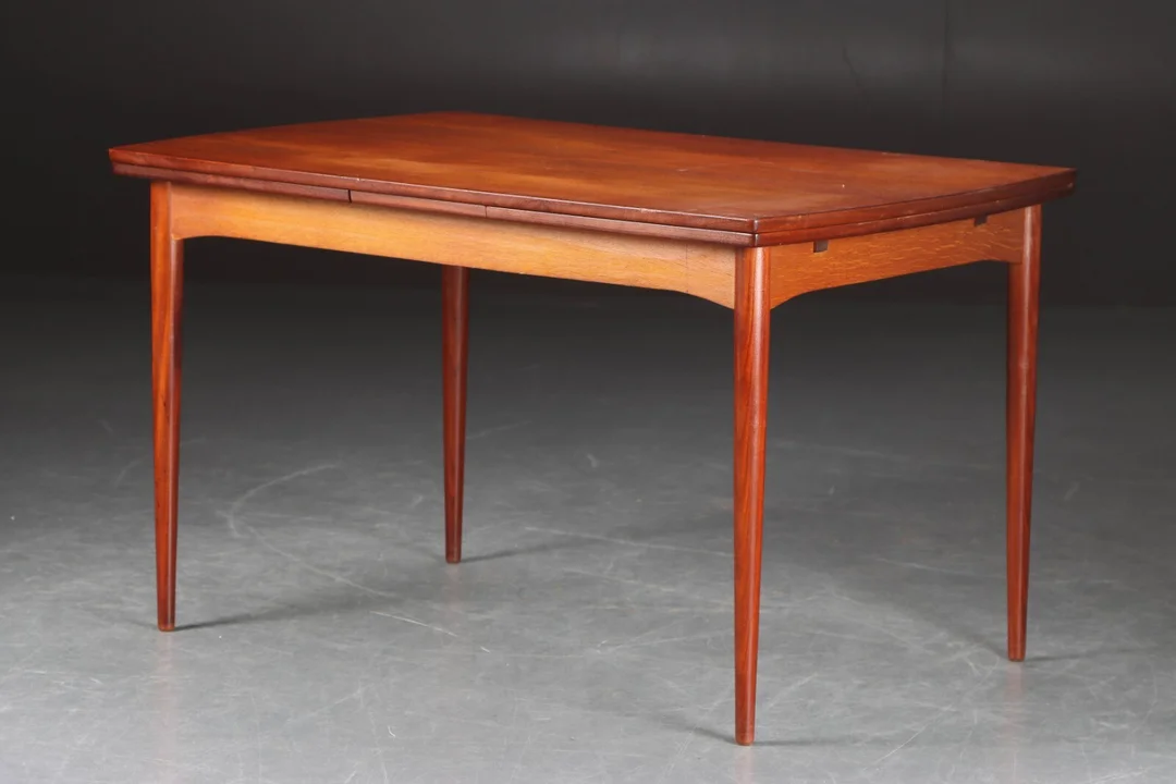 Spisebord af teak med hollandsk udtræk — Furniture/Dining tables, dining room furniture — Lauritz
