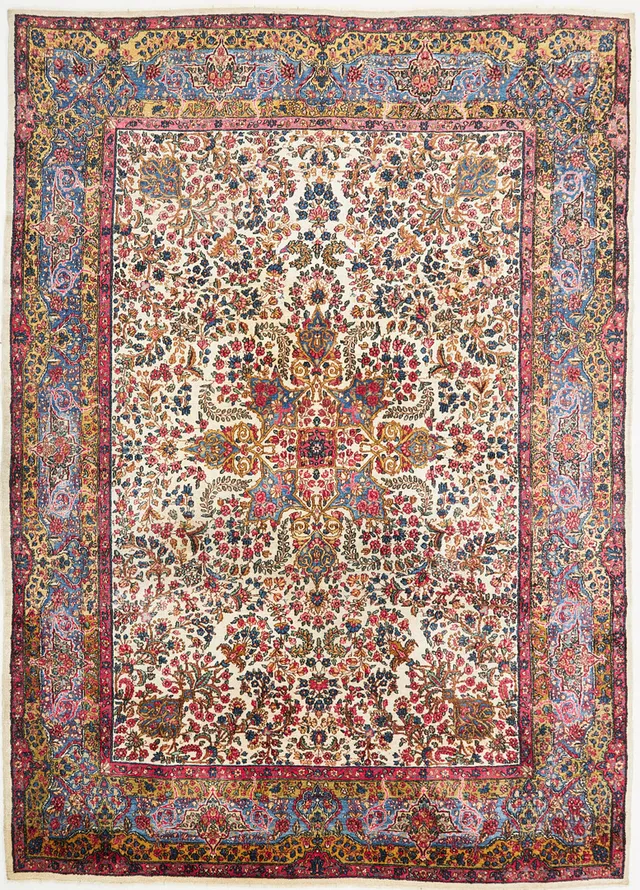 ORIENTMATTA. Kirman, ca 305x215 cm.