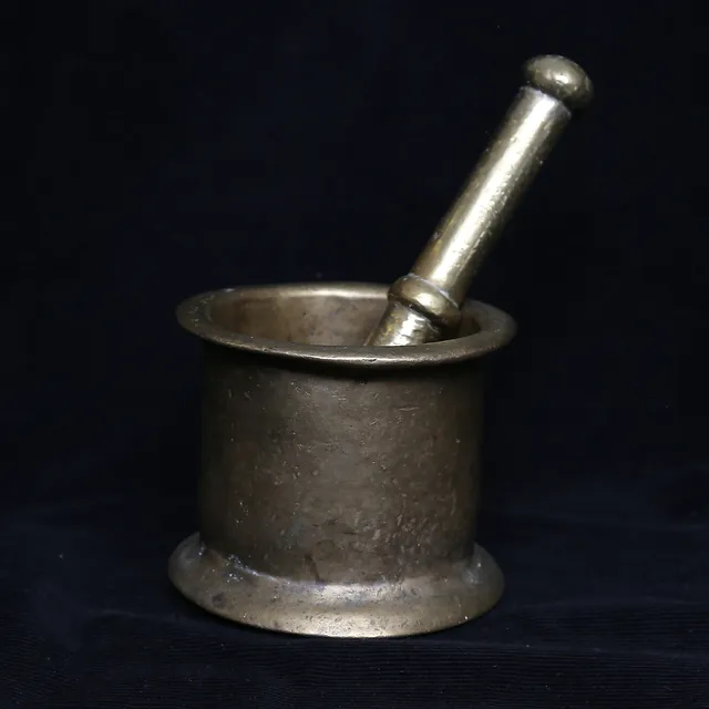 MORTEL med STÖT, mässing, 1800-tal.