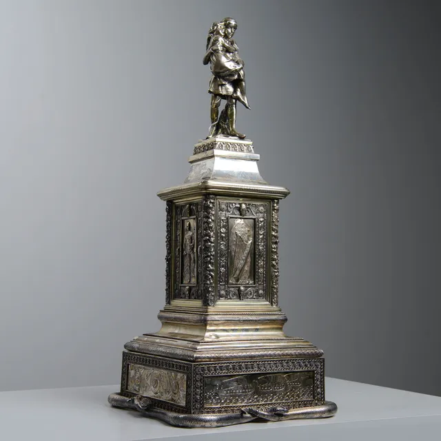 KARL ANDERSON. Praktpjäs i silver från Stockholmsutställningen, 1897.