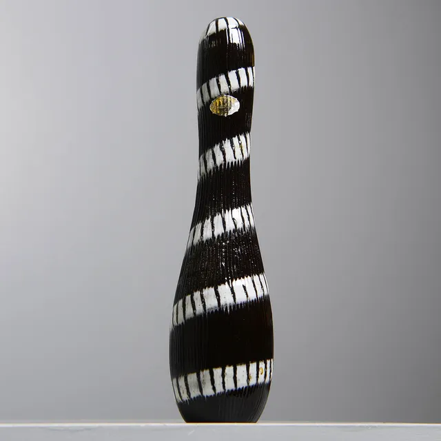 INGRID ATTERBERG. Vas, modell 2164, Upsala-Ekeby, 1954-56.