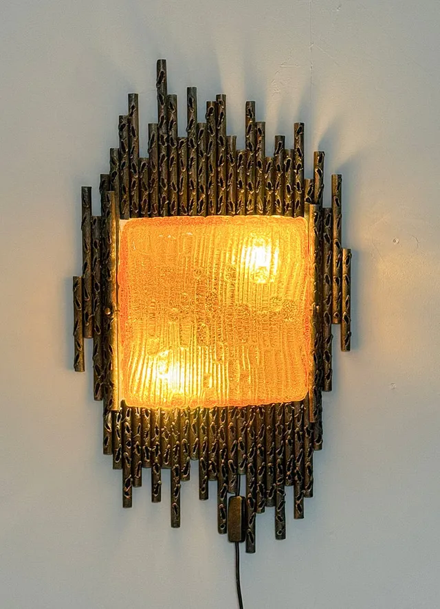 MARCELLO FANTONI. Brutalistische Wandleuchte/Wandlampe, Italien, 1970er Jahre.