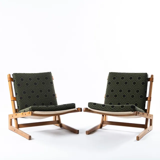 JAN ERIK LINDGREN. Ett par lounge stolar "Snurre", Sørlie Møbler. Norge, design 1975.