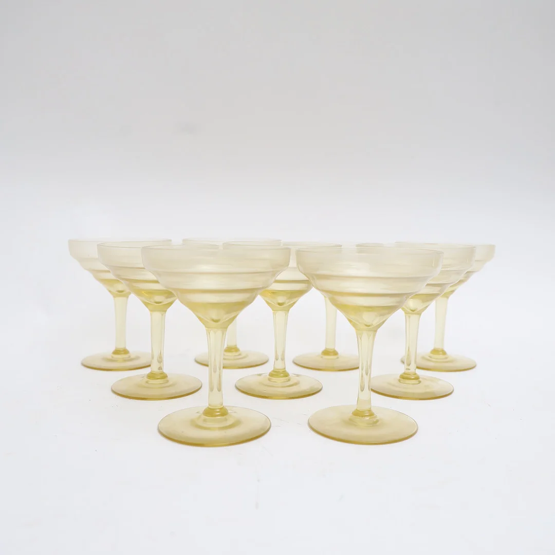 GERDA STRÖMBERG. Champagneskålar 9st "Fylgia" Eda glasbruk. — Tableware — Falun Auktionsbyrå