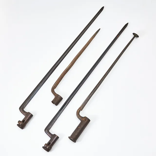 HYLSBAJONETTER, 4 stycken, 1700-1800-tal.