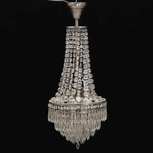 TAKKRONA, 1900-talets början, höjd 77 cm.