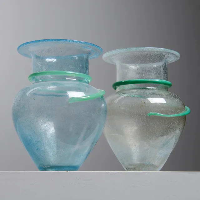 MONICA BACKSTRÖM. Vaser, 2 st, "Athena", Kosta Boda, signerade.