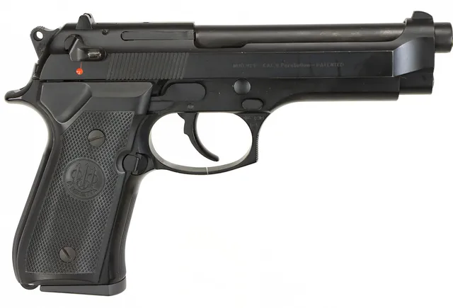PISTOL, fabrikat Beretta, modell 92F, kaliber 9mm (9x19), tillv.nr C719432, se-nr SE3563338.