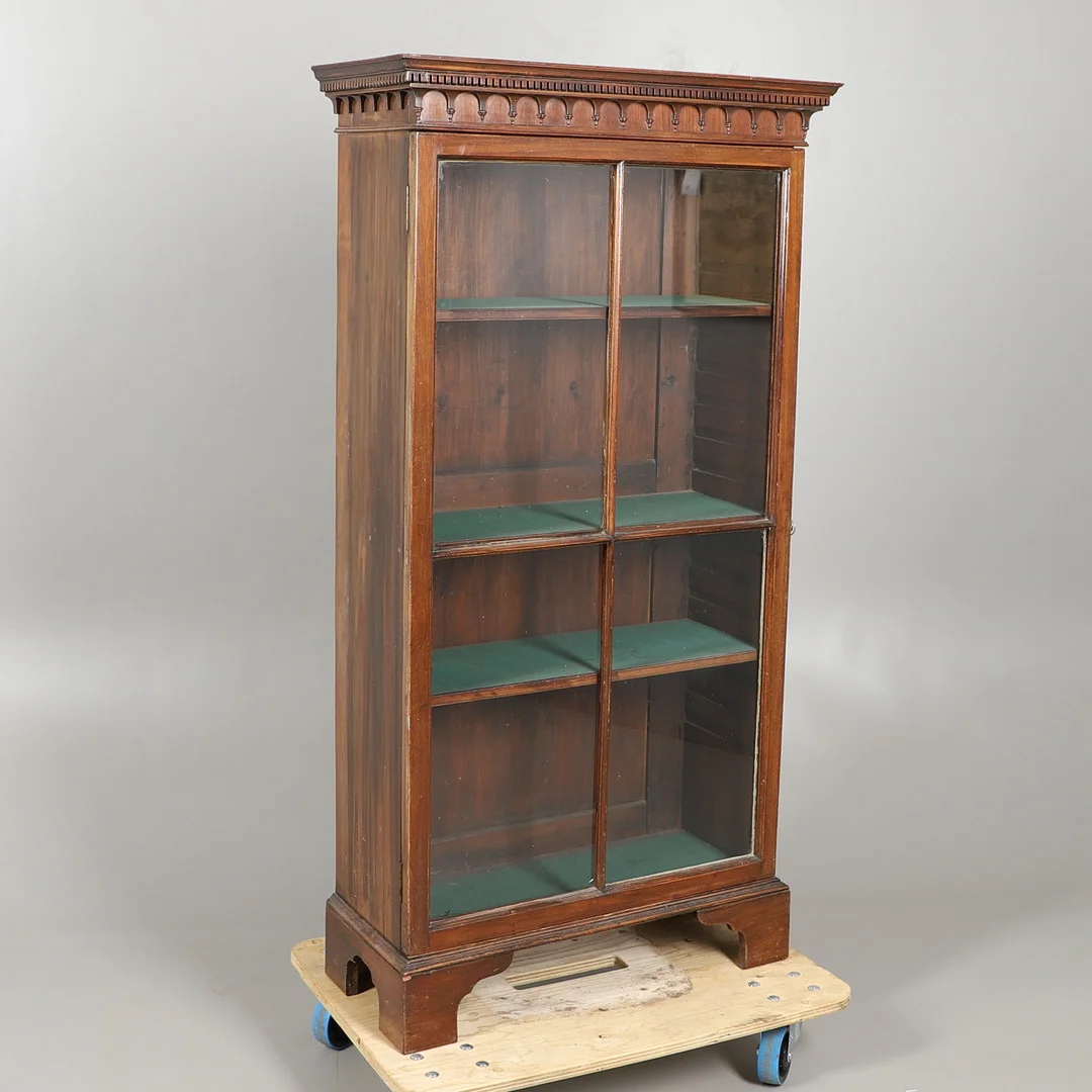 A 19TH / EARLY 20TH CENTURY GLAZED MAHOGANY DISPLAY CABINET. — Cupboards, Cabinets & Shelves — Lawrences Auctioneers