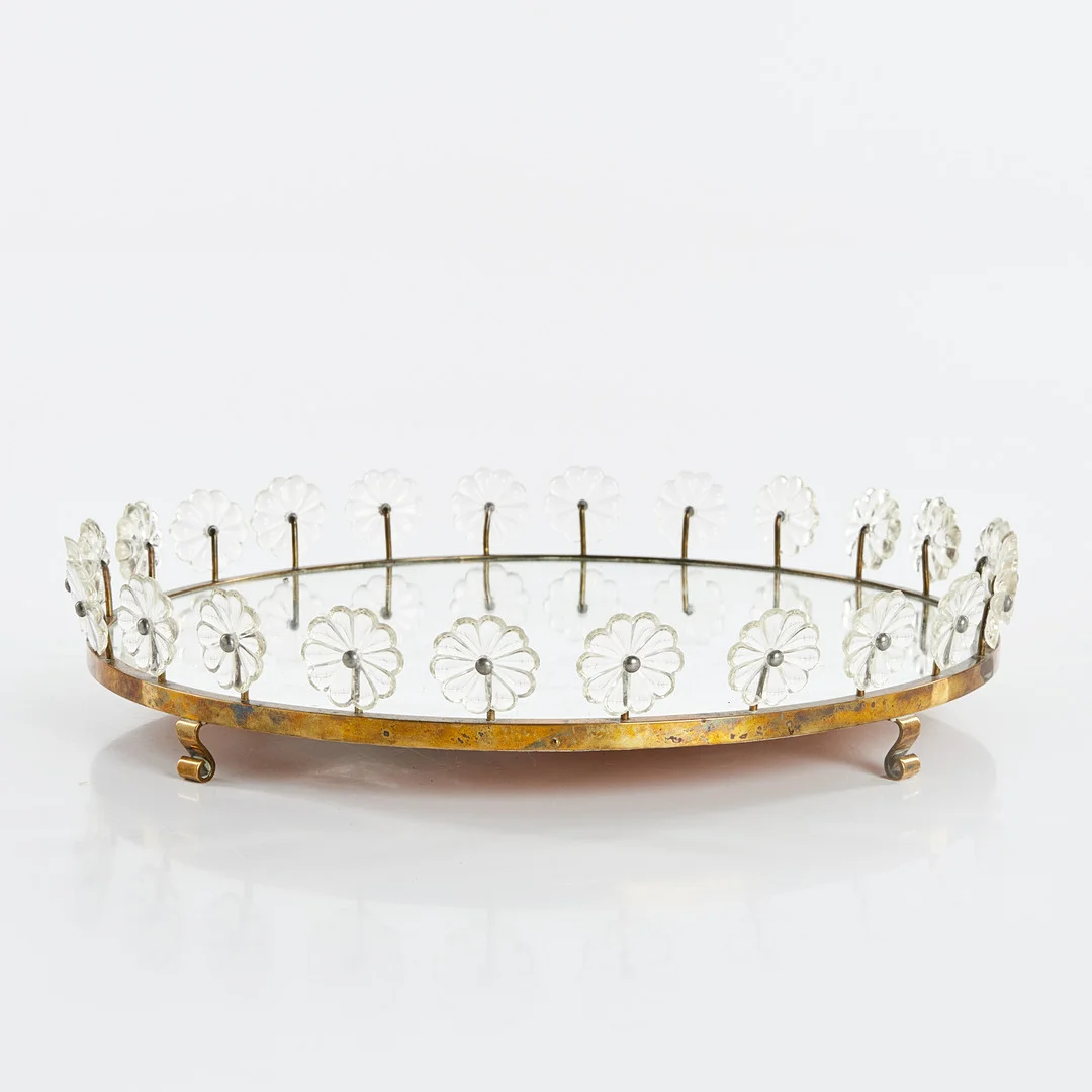 ESTRID ERICSON. Bordsplateau, Firma Svenskt Tenn, 1950/60-tal. — Miscellaneous — Crafoord Auktioner Stockholm