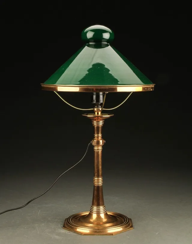 Martin Nyrop. Bordlampe fra Københavns Rådhus.