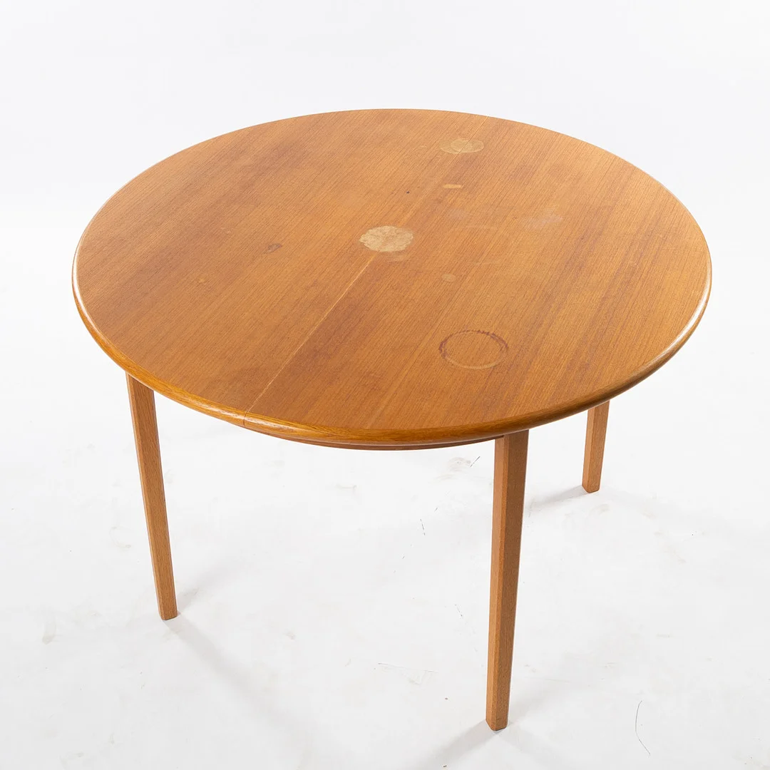 BERTIL FRIDHAGEN. Matbord, med 2 skivor, Bodafors, 1957. — Dining tables — Stockholms Auktionsverk Helsingborg