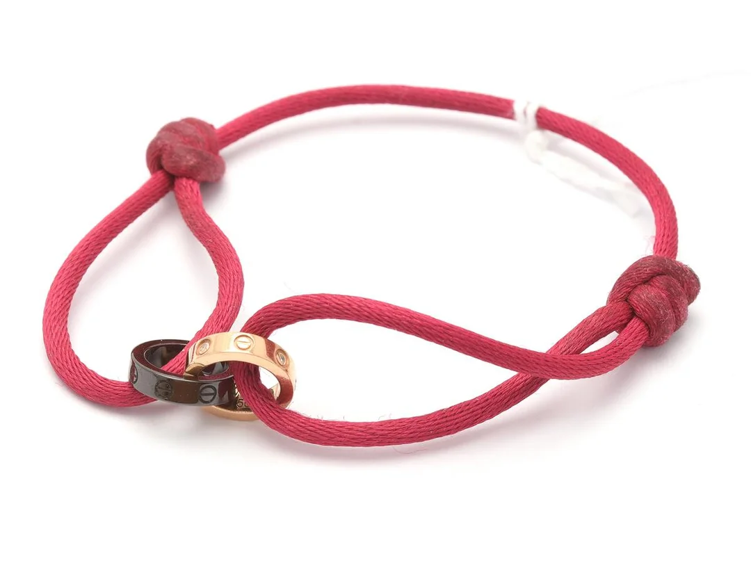 Armband, Cartier, Love Bracelet, 18K + Keramik, med diamanter 4xca0,0025ct, rosa justerbart silkesarmband (slitet), snr: BX1248 — Smycken/Armband — Kaplans