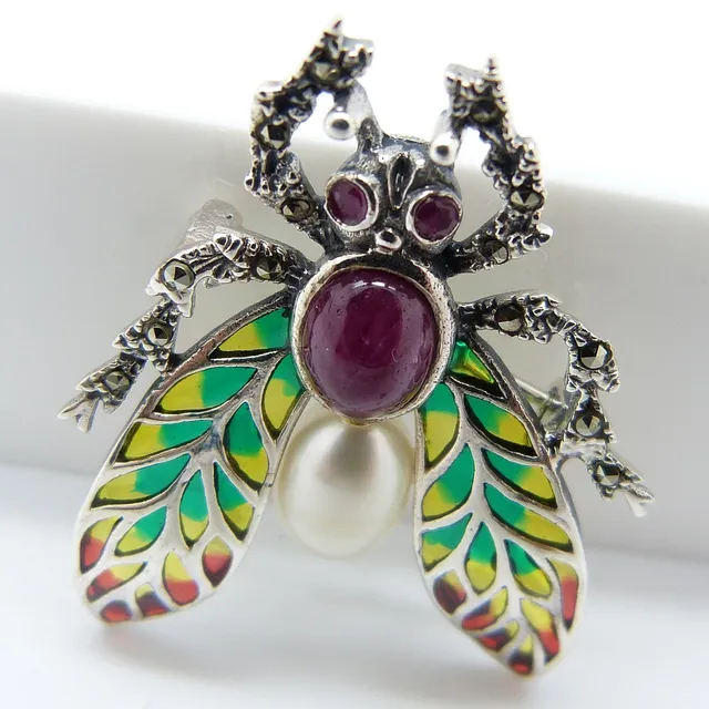 RUBY & PEARL fly brooch.