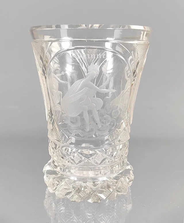 RANFTBECHER MIT DEN 3 PARZEN UM 1840.