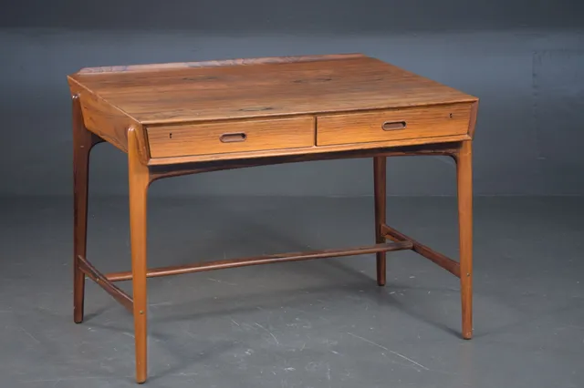 Svend Åge Madsen. Rosewood desk