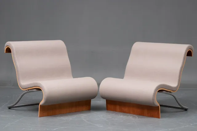 Jørn Utzon. A pair of 'Aurora' lounge chairs, Bahnsen Collection (2)