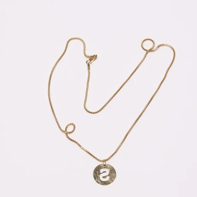 HALSBAND med HÄNGE, 18k, guld, vikt ca 4,3 gram.