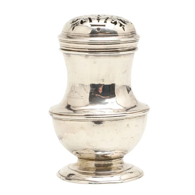 A GEORGE I SILVER MUFFINEER.