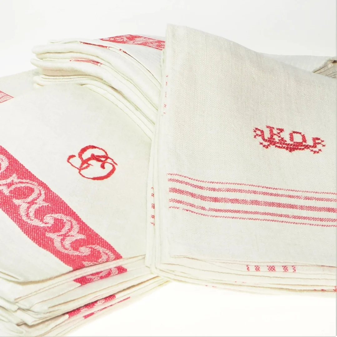 LINNEHANDDUKAR, 30 st, 5 x 6 st. — Carpets — Lysekils Auktionsbyrå