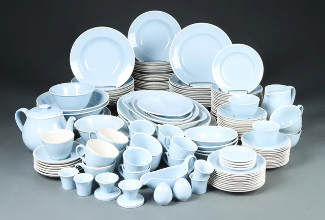 Nils Thorsson for Aluminia. 'Sonja' service af fajance (168)