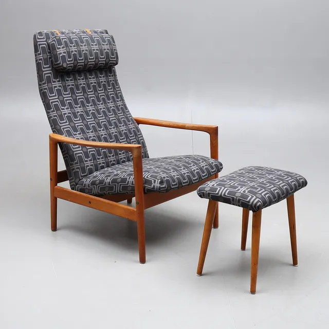ALF  SVENSSON. Fåtölj "Siluett" med senare fotpall, teak, DUX/Bra Bohag, 1960-tal.