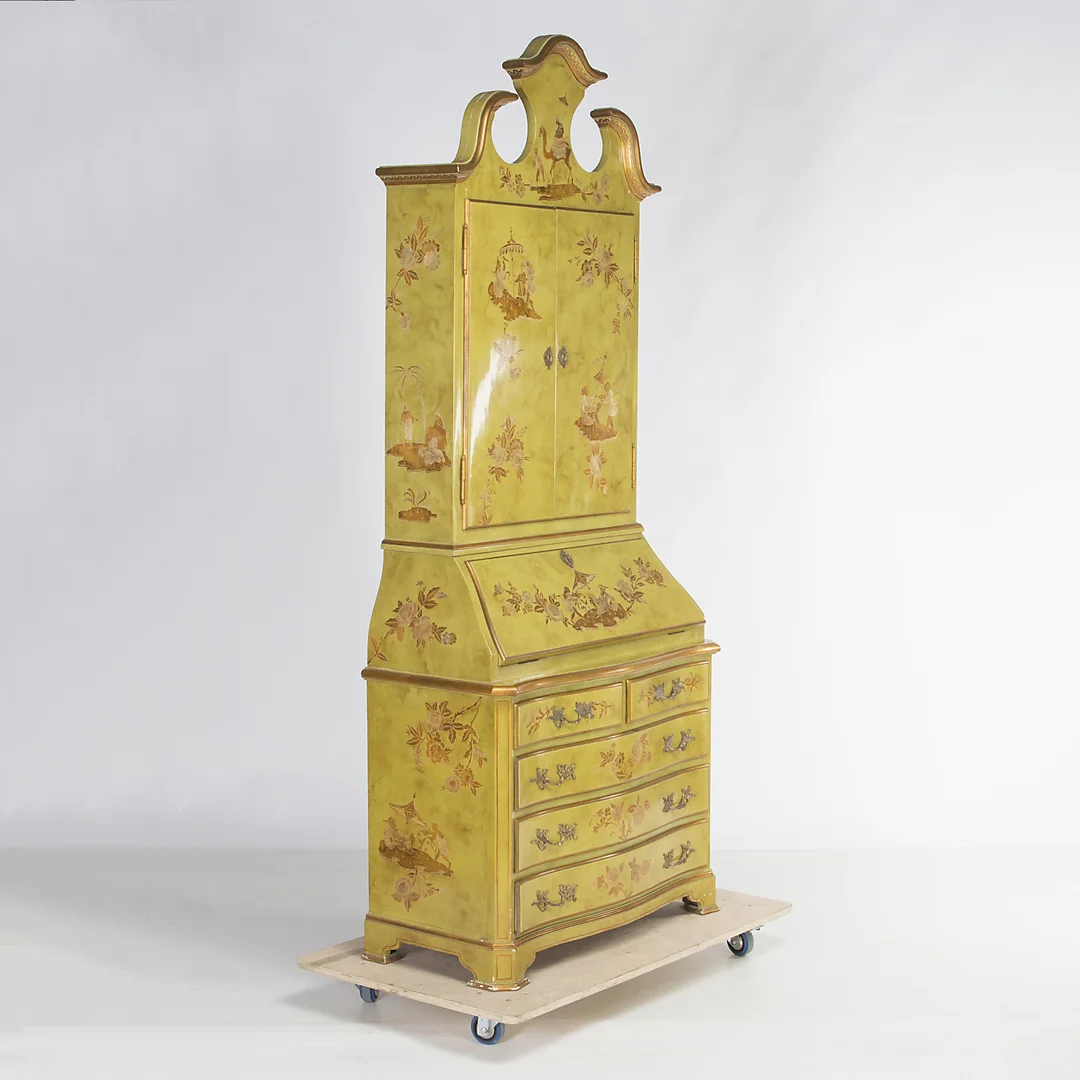 Pierre Lottier style cabinet in painted and gilt wood, mid 20th Century. — Cupboards, Cabinets & Shelves — Balclis