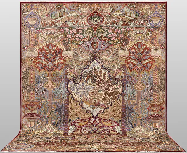 ORIENTMATTA, Kashmar, handknuten, figuralt mönster, ca 375 x 300 cm.