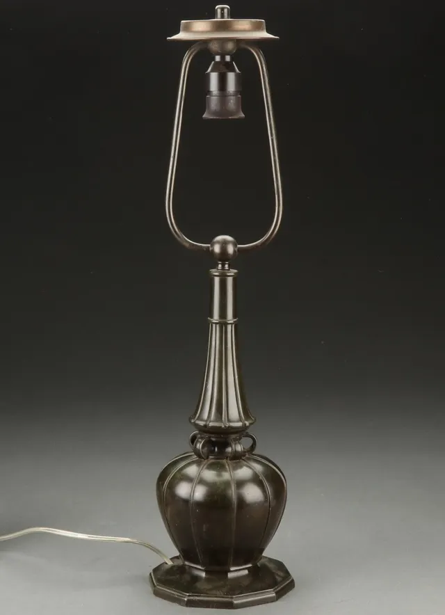 Just Andersen. Bordlampe, model 2239