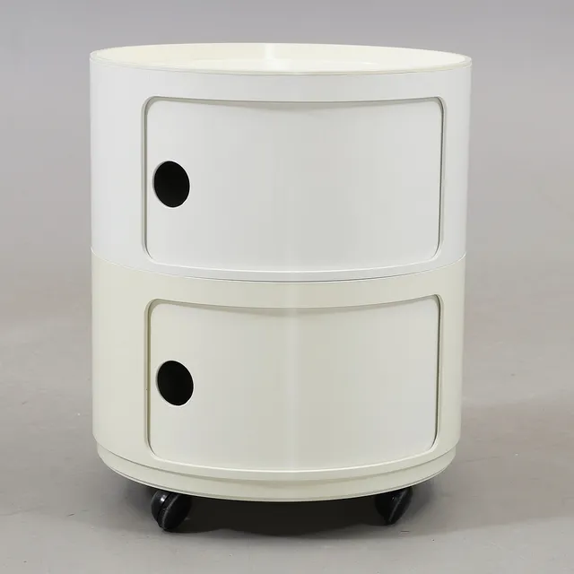 ANNA CASTELLI. Byrå, plast, Kartell, Italien, 1900-talets andra hälft.