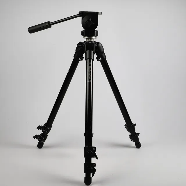 FOTOSTATIV, Manfrotto 144b med tillhörande stativhuvud 128 lp.