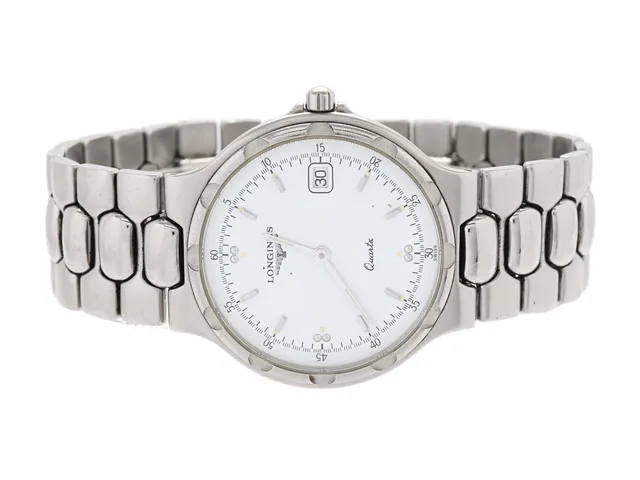 LONGINES, Conquest, Serie nr. 27996849, Boett nr. L1.614.4, herrur, 33,5 mm, stål, quartz, safirglas, datum, integrerad originallänk, viklås, Ref nr. 07 27585, ca 2000.