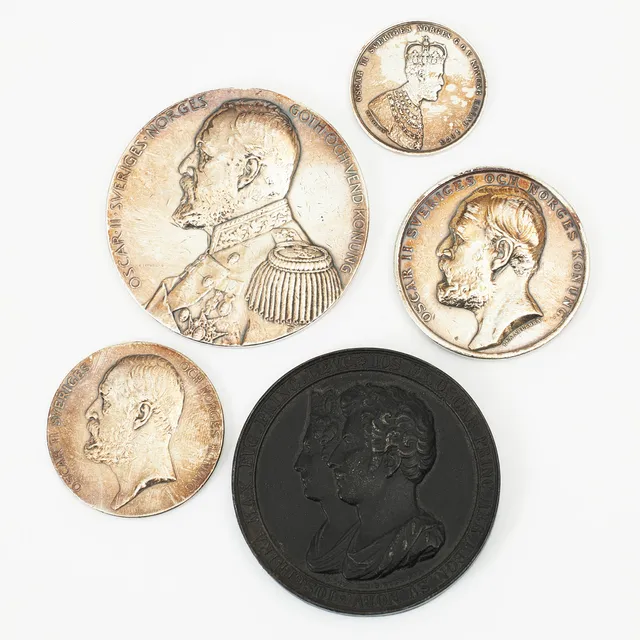 MEDALJER, 5 st, bla Oscar II, Kronprins Oskars giftermål mm.
