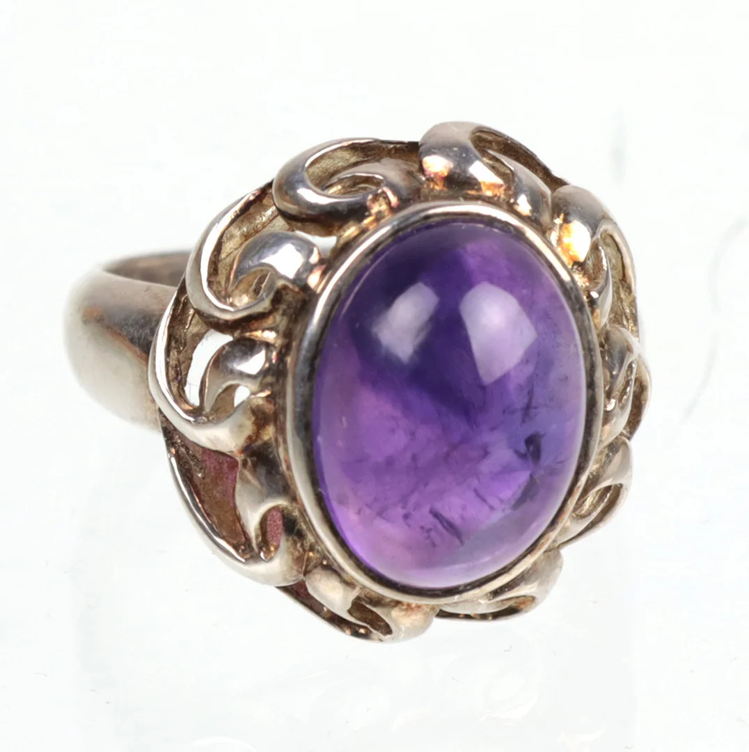 DESIGNER AMETHYST RING, Silber 925. — Rings — Auktionshaus Bossard